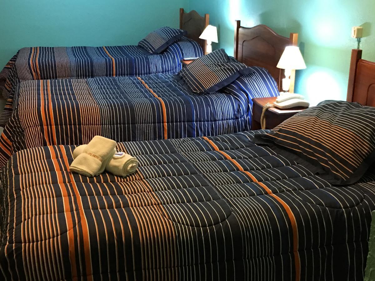 Hotel Kolping San Ambrosio 利纳雷斯 外观 照片